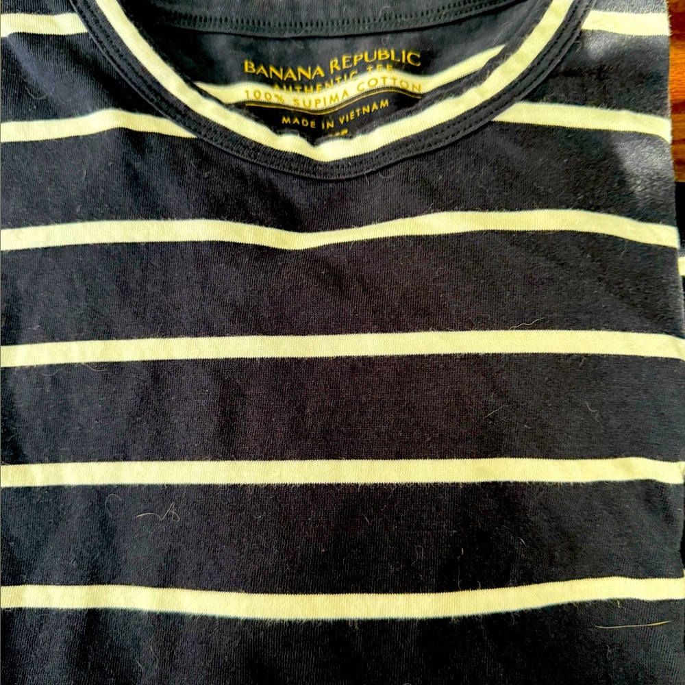 Banana Republic Navy and Cream Striped Tee